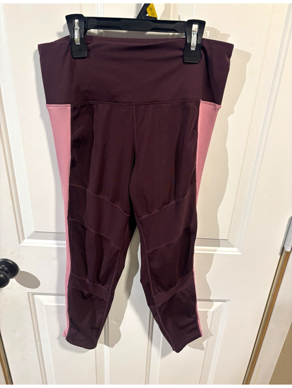 Tangerine Women’s Capri Leggings L Purple/Pink Colorblock RN#83814
